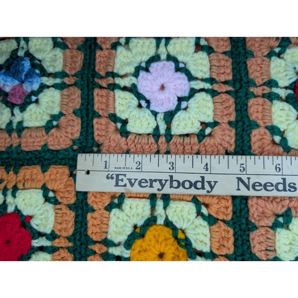 VINTAGE Handmade Colorful GRANNY SQUARE Afghan Crochet Blanket Throw 62"x46" - Picture 4 of 6
